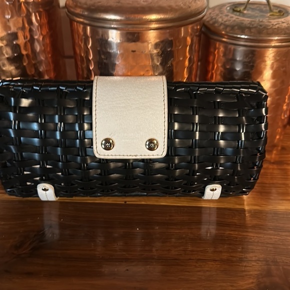 Kate Spade Jude Cherbourg black wicker bag. Cotton lining. Euc turn lock closure - Picture 6 of 14
